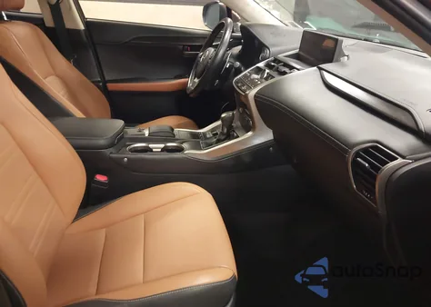 2019 Lexus Nx 300 z USA, uszkodzony, nr VIN JTJBARBZ3K2188877